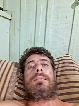 Snapshot of Gouvere chatting on July 8, 2026, 6:47 am Gouvere online show from July 8, 2026, 6:47 am