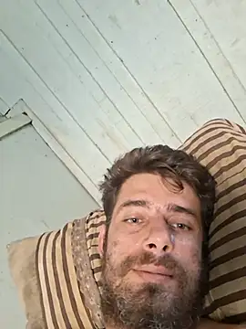 Snapshot of Gouvere chatting on July 7, 2026, 6:44 pm Gouvere online show from July 7, 2026, 6:44 pm