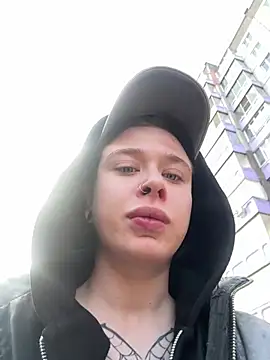 AlishaPrettyBlade online show from March 27, 2026, 8:26 am