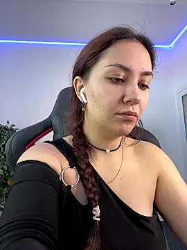 Snapshot of AshleySkott_ chatting on October 20, 2025, 8:48 am AshleySkott online show from October 20, 2025, 8:48 am