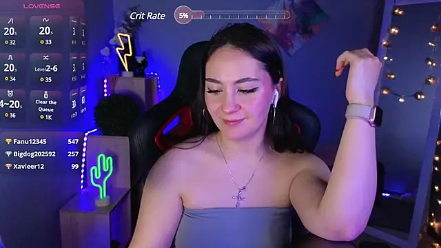 Snapshot of AshleySkott_ chatting on February 24, 2025, 1:31 pm AshleySkott online show from February 24, 2025, 1:31 pm