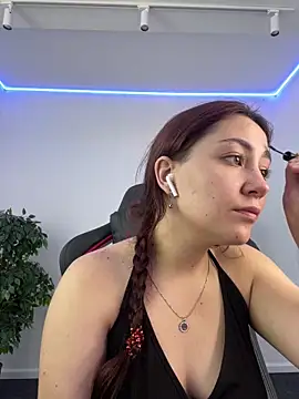 Snapshot of AshleySkott_ chatting on September 21, 2025, 8:30 am AshleySkott online show from September 21, 2025, 8:30 am