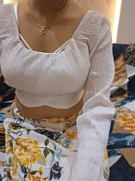 RealcoupleP online show from April 2, 2026, 4:13 pm