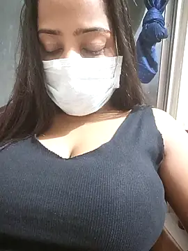 COZY ROZI online show from December 1, 2025, 4:52 pm