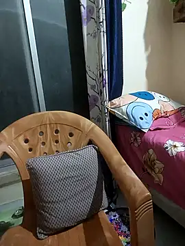 COZY ROZI online show from November 21, 2025, 6:07 pm