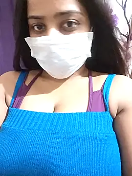 COZY ROZI online show from October 23, 2025, 5:33 pm