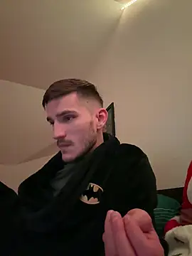 Snapshot of yoyoboy988 chatting on March 15, 2025, 8:32 pm yoyoboy988 online show from March 15, 2025, 8:32 pm