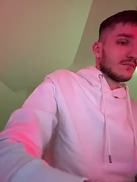 Snapshot of yoyoboy988 chatting on March 18, 2025, 10:04 pm yoyoboy988 online show from March 18, 2025, 10:04 pm