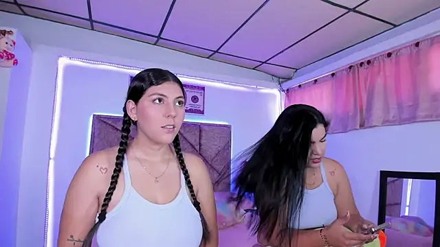 Snapshot of Cristal_Smith20 chatting on September 12, 2025, 7:35 pm Cristal Smith20 online show from September 12, 2025, 7:35 pm