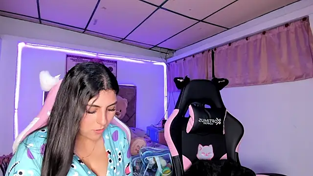 Cristal Smith20 online show from March 13, 2026, 12:26 am