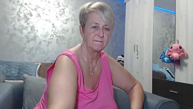 RosesandLillies online show from February 7, 2026, 6:16 pm