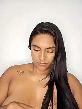 Snapshot of victoria_roussee chatting on February 26, 2025, 9:22 am victoria roussee online show from February 26, 2025, 9:22 am