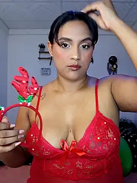 Snapshot of victoria_roussee chatting on December 18, 2025, 6:07 am victoria roussee online show from December 18, 2025, 6:07 am