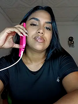 Snapshot of victoria_roussee chatting on September 25, 2025, 3:23 am victoria roussee online show from September 25, 2025, 3:23 am