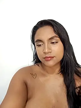 Snapshot of victoria_roussee chatting on February 27, 2025, 7:51 am victoria roussee online show from February 27, 2025, 7:51 am