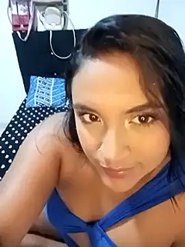 Snapshot of victoria_roussee chatting on February 22, 2025, 10:52 pm victoria roussee online show from February 22, 2025, 10:52 pm