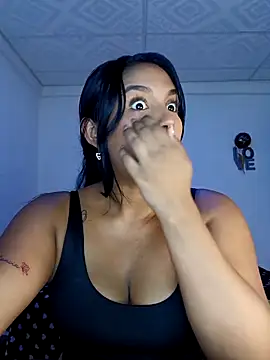 Snapshot of victoria_roussee chatting on September 17, 2025, 3:30 am victoria roussee online show from September 17, 2025, 3:30 am