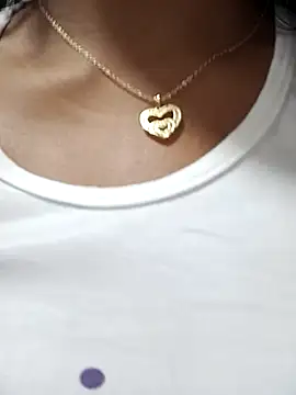 Snapshot of victoria_roussee chatting on March 9, 2025, 11:25 am victoria roussee online show from March 9, 2025, 11:25 am