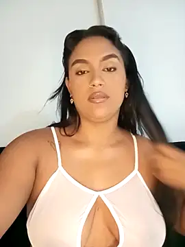 Snapshot of victoria_roussee chatting on March 8, 2025, 5:38 am victoria roussee online show from March 8, 2025, 5:38 am