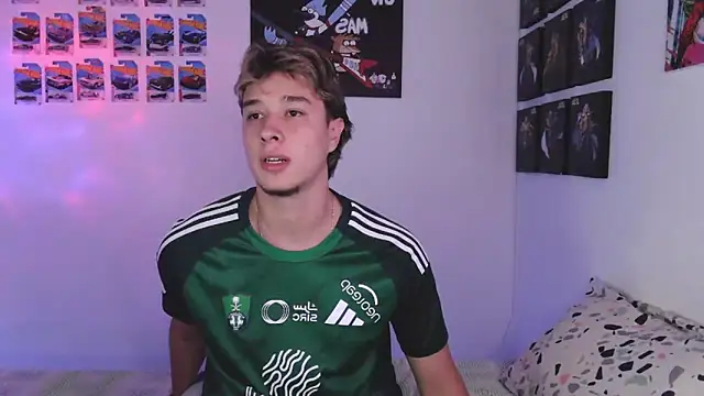 jack walker190 online show from December 17, 2025, 8:36 pm