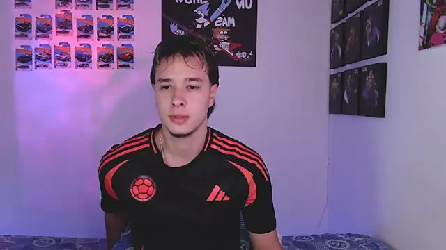 Snapshot of jack_walker190 chatting on December 3, 2025, 11:20 am jack walker190 online show from December 3, 2025, 11:20 am