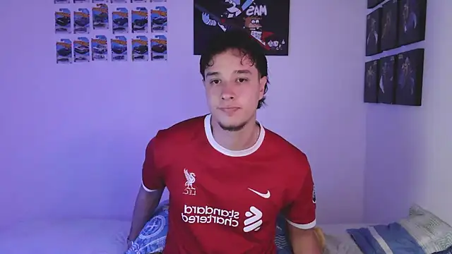 jack walker190 online show from April 17, 2026, 12:35 am