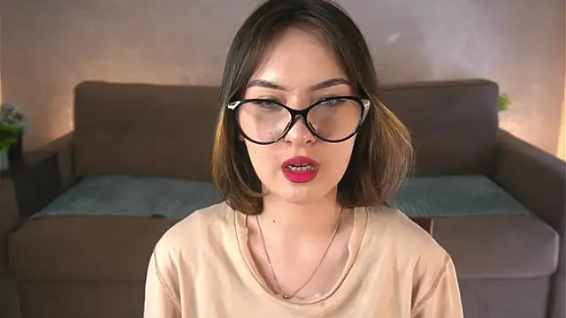 LizbethBulkley online show from February 19, 2025, 8:33 am