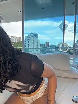 Snapshot of Alice_surprise chatting on December 4, 2025, 9:14 pm Alice surprise online show from December 4, 2025, 9:14 pm