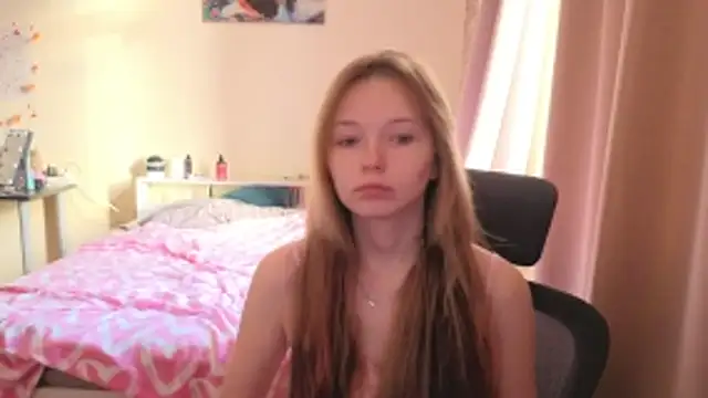 boozekirs  online show from November 20, 2025, 5:30 am