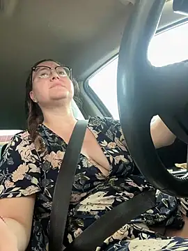 HTXBELLE online show from March 4, 2026, 5:53 pm