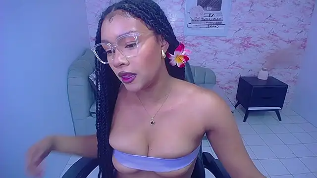 Snapshot of catalina25_t chatting on February 19, 2025, 10:45 am catalina25 t online show from February 19, 2025, 10:45 am