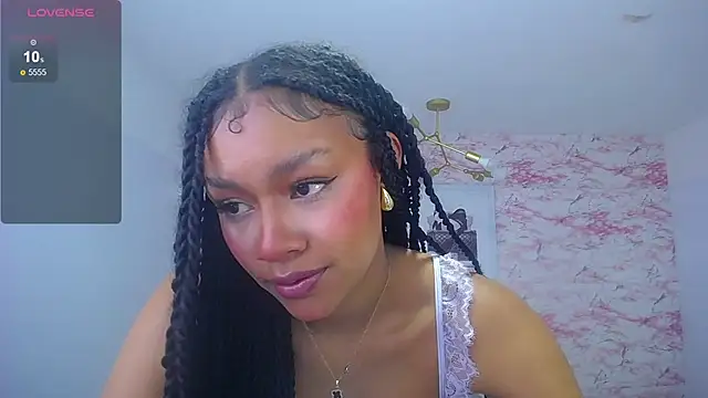 Snapshot of catalina25_t chatting on March 2, 2025, 11:52 am catalina25 t online show from March 2, 2025, 11:52 am