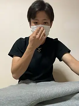 Snapshot of chiba_chan chatting on November 1, 2025, 11:04 am chiba chan online show from November 1, 2025, 11:04 am