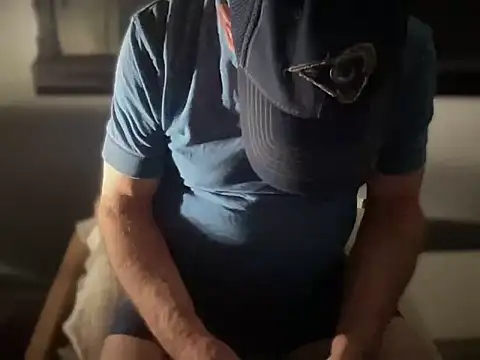 Snapshot of DominantDong chatting on November 30, 2025, 12:06 pm DominantDong online show from November 30, 2025, 12:06 pm