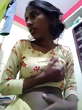 Snapshot of SEXY-boudi43 chatting on March 4, 2025, 4:38 am SEXY-boudi43 online show from March 4, 2025, 4:38 am