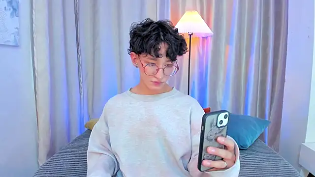 iiangel  online show from March 3, 2026, 3:46 am