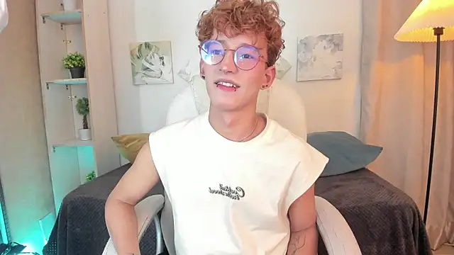 Snapshot of iiangel_ chatting on November 5, 2025, 4:15 am iiangel online show from November 5, 2025, 4:15 am