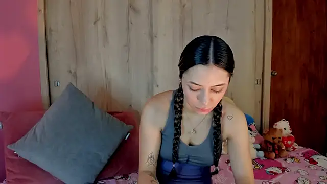 Snapshot of TANIA_06 chatting on June 18, 2026, 1:27 pm TANIA 06 online show from June 18, 2026, 1:27 pm