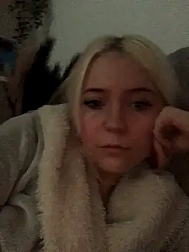 Snapshot of Blondie_Sofia_Essexbabe chatting on November 26, 2025, 9:20 am Blondie Sofia Essexbabe online show from November 26, 2025, 9:20 am