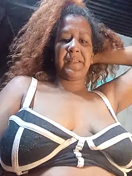 shirlihot online show from December 18, 2025, 10:19 am