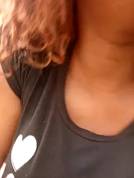 Snapshot of shirlihot chatting on November 29, 2025, 2:28 pm shirlihot online show from November 29, 2025, 2:28 pm