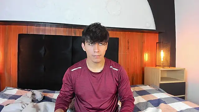 Snapshot of Allex_Cano chatting on January 18, 2026, 8:56 pm Allex Cano online show from January 18, 2026, 8:56 pm