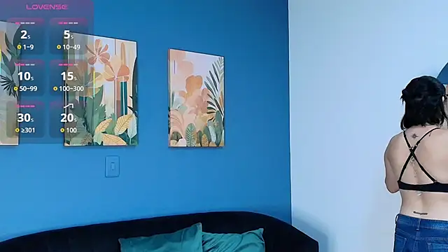 Zamira Taylor online show from October 23, 2025, 3:49 am