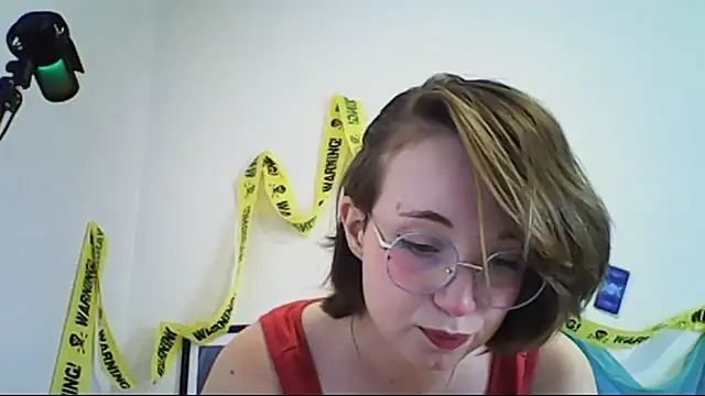 Elise Nyx online show from November 22, 2025, 3:11 pm