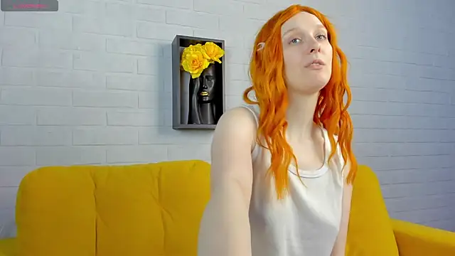 KristinMoore online show from March 8, 2025, 12:52 pm