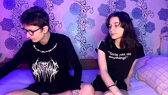 Snapshot of baby_lesi chatting on November 17, 2025, 4:00 pm baby lesi online show from November 17, 2025, 4:00 pm