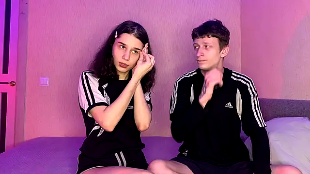 Snapshot of baby_lesi chatting on October 30, 2025, 4:04 pm baby lesi online show from October 30, 2025, 4:04 pm