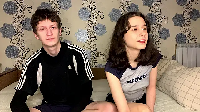 Snapshot of baby_lesi chatting on November 12, 2025, 4:22 pm baby lesi online show from November 12, 2025, 4:22 pm