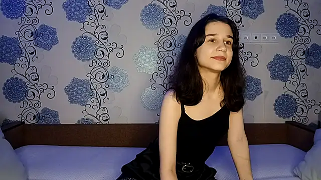 Snapshot of baby_lesi chatting on December 20, 2025, 10:23 pm baby lesi online show from December 20, 2025, 10:23 pm