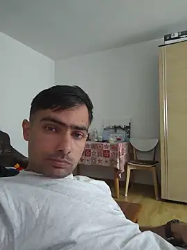 andreiiiii2025 online show from May 26, 2026, 9:29 am